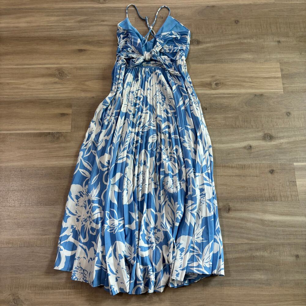 Astr the Label Blythe Plisse Midi Dress Blue Floral Women Size Small - Picture 7 of 8